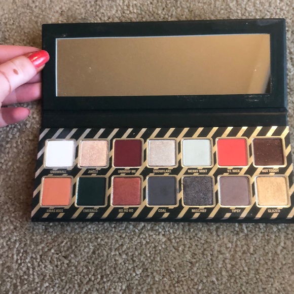 KYLIE JENNER naughty palette NEVER USED! - Picture 2 of 2